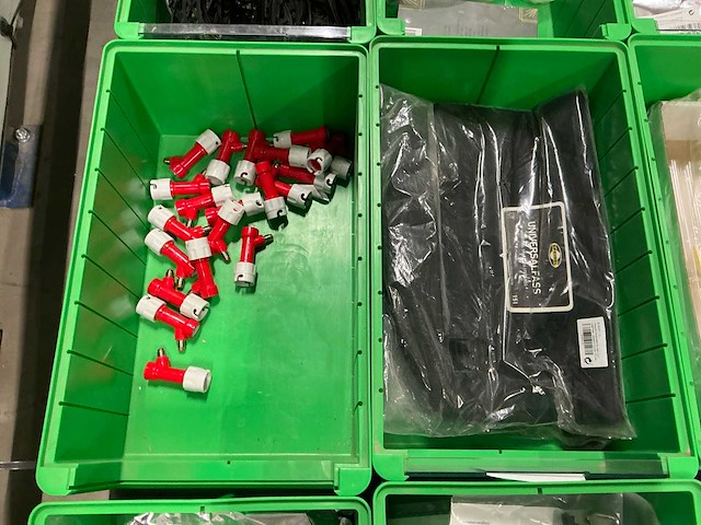 Partij bierbrouwerij benodigdheden - afbeelding 31 van  32