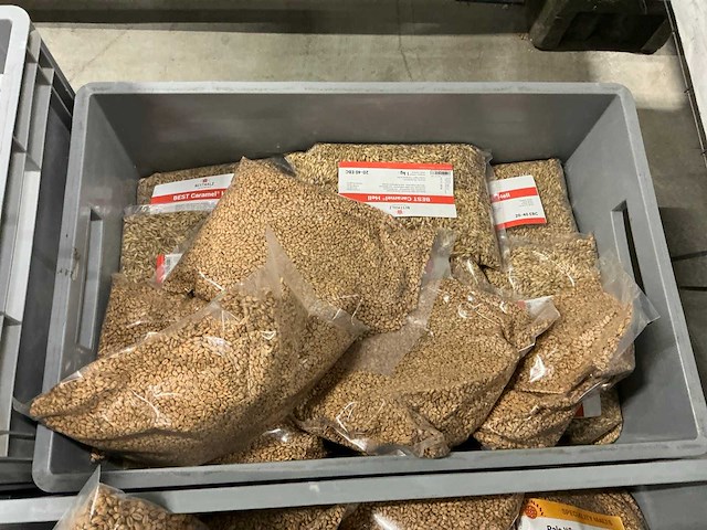 Partij bierbrouwerij benodigdheden - afbeelding 19 van  19