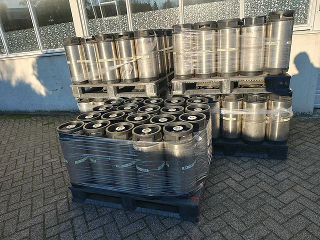 Partij bierfusten 20 liter (100x) kronenbourg - afbeelding 6 van  13