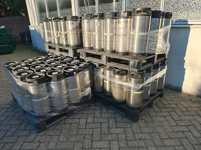 Partij bierfusten 20 liter (100x) kronenbourg - afbeelding 7 van  13