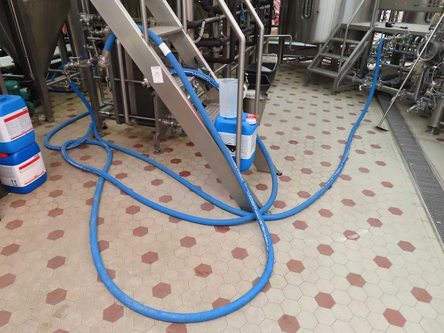 Partij bierslangen - afbeelding 1 van  10