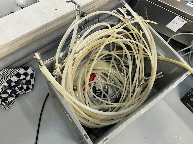 Partij bierslangen - afbeelding 2 van  2