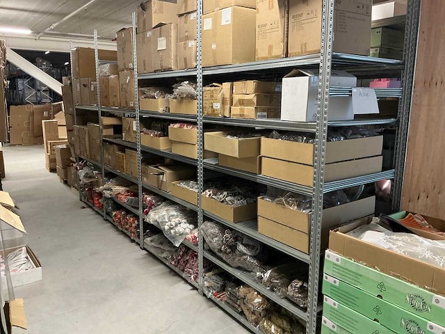 Partij bijstekers - afbeelding 1 van  23