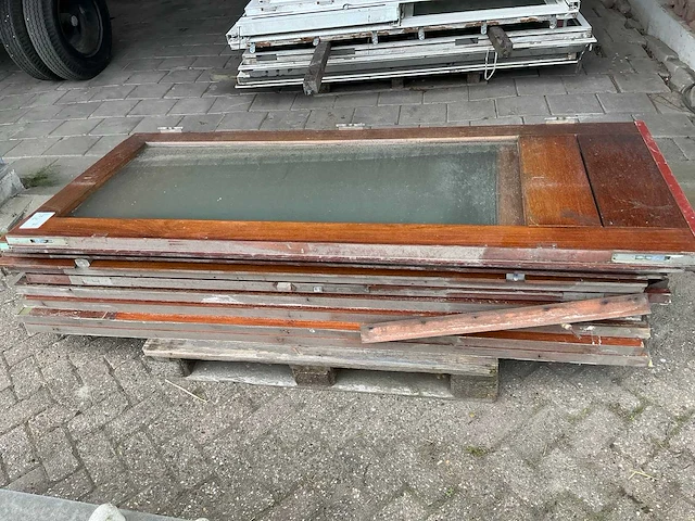 Partij binnen en buiten deuren - afbeelding 8 van  9