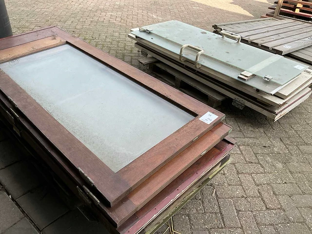Partij binnen en buiten deuren - afbeelding 9 van  9