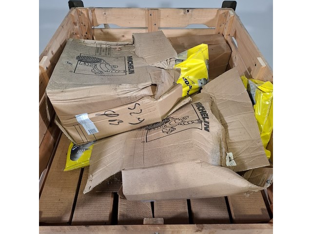 Partij binnenbanden, o.a michelin - afbeelding 2 van  9