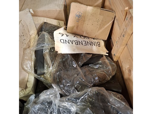 Partij binnenbanden, o.a nexen - afbeelding 4 van  5