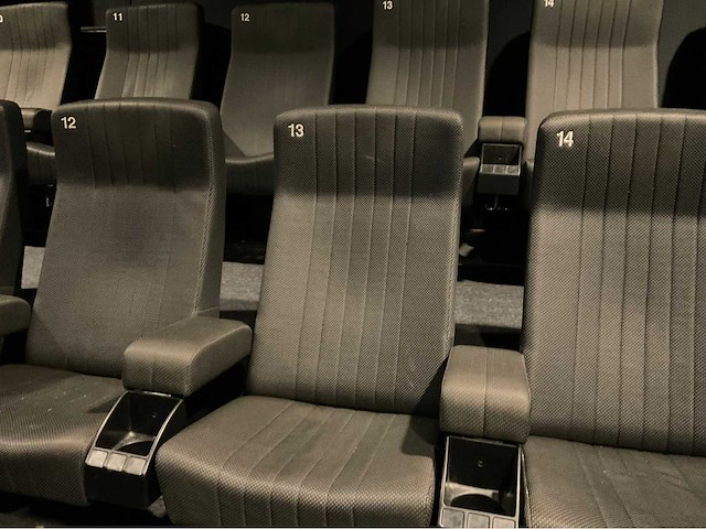 Partij bioscoop stoelen - afbeelding 4 van  9