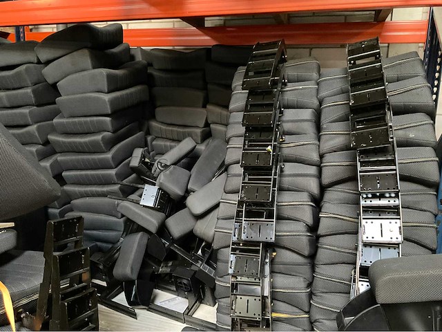Partij bioscoop stoelen - afbeelding 7 van  9
