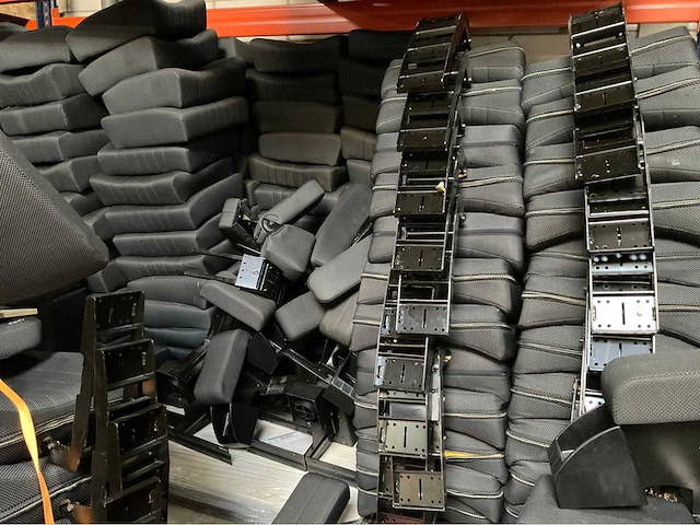 Partij bioscoop stoelen - afbeelding 8 van  9