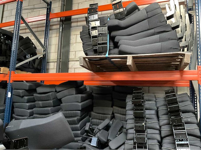 Partij bioscoop stoelen - afbeelding 9 van  9