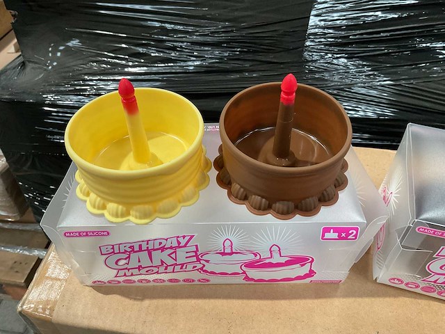 Partij birthday cake mould - 2 stuks (48x) - afbeelding 1 van  4
