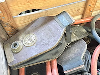 Partij blaasbalgen en voetpompen - afbeelding 1 van  5