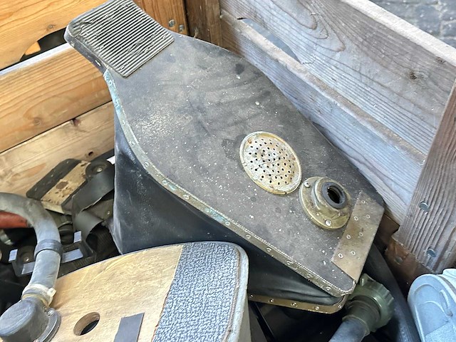 Partij blaasbalgen en voetpompen - afbeelding 5 van  5