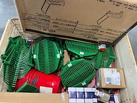 Partij bladharken, triple trolley, sloten en diverse - afbeelding 6 van  6