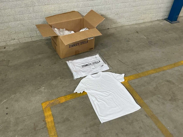 Partij blanco shirts - afbeelding 3 van  6