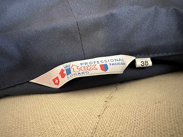 Partij blauwe stofjassen - afbeelding 3 van  6