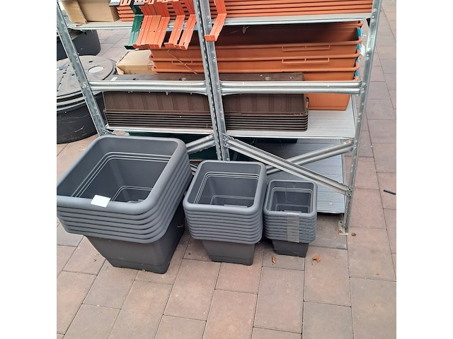 Partij bloembakken o.a. elho - afbeelding 16 van  21