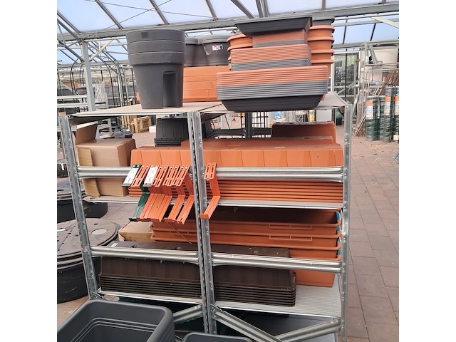 Partij bloembakken o.a. elho - afbeelding 17 van  21