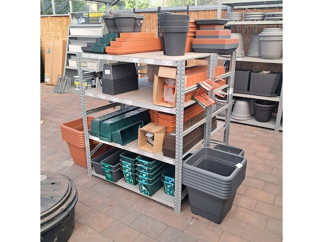 Partij bloembakken o.a. elho - afbeelding 18 van  21