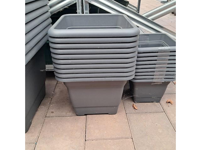 Partij bloembakken o.a. elho - afbeelding 20 van  21