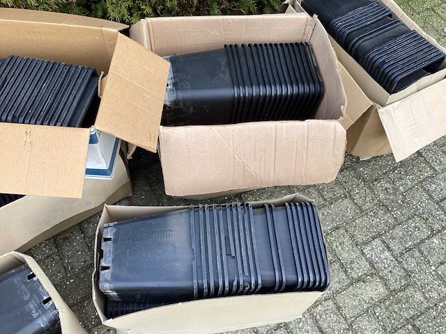 Partij bloembakken - afbeelding 10 van  10