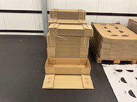 Partij bloemen kartonen dozen en stroken - afbeelding 8 van  13