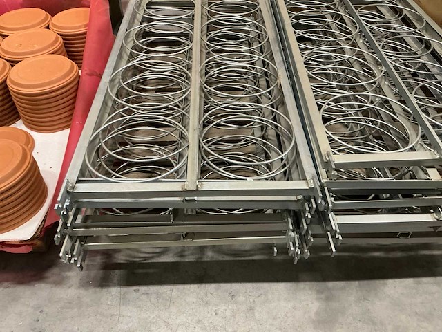 Partij bloemenemmerrekken voor deense karren 119,5/131x55,5cm (18x) - afbeelding 2 van  2