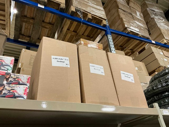 Partij bloemenflesjes 7,5cc gedopt (12000x) - afbeelding 2 van  3