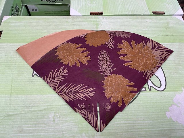 Partij bloemenhoezen 35x35cm roundina 45gr pinecone paars (18500x) - afbeelding 1 van  6