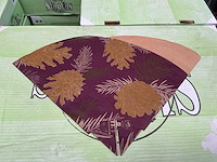 Partij bloemenhoezen 35x35cm roundina 45gr pinecone paars (18500x) - afbeelding 6 van  6