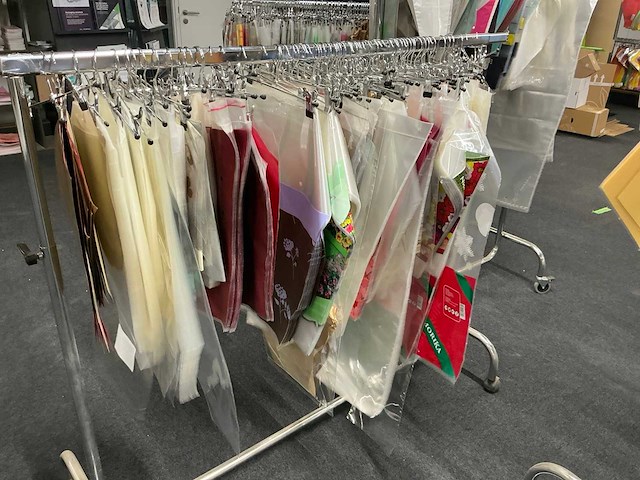 Partij bloemenhoezen - afbeelding 13 van  58