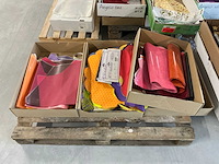 Partij bloemenhoezen - afbeelding 41 van  58