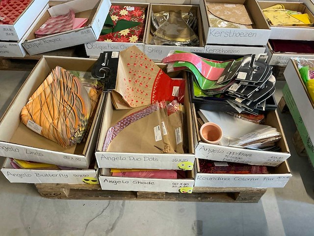 Partij bloemenhoezen - afbeelding 43 van  58