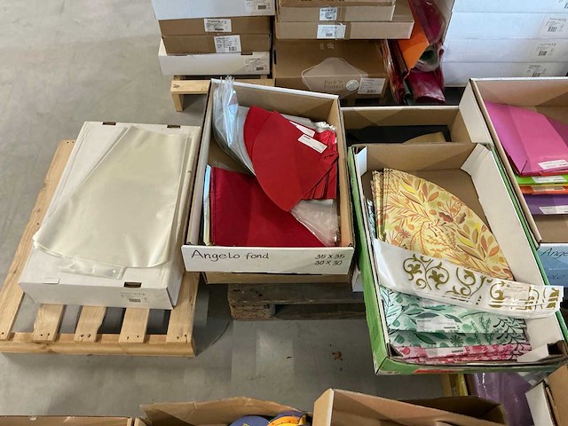 Partij bloemenhoezen - afbeelding 44 van  58