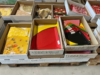 Partij bloemenhoezen - afbeelding 52 van  58