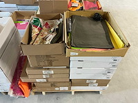 Partij bloemenhoezen - afbeelding 54 van  58