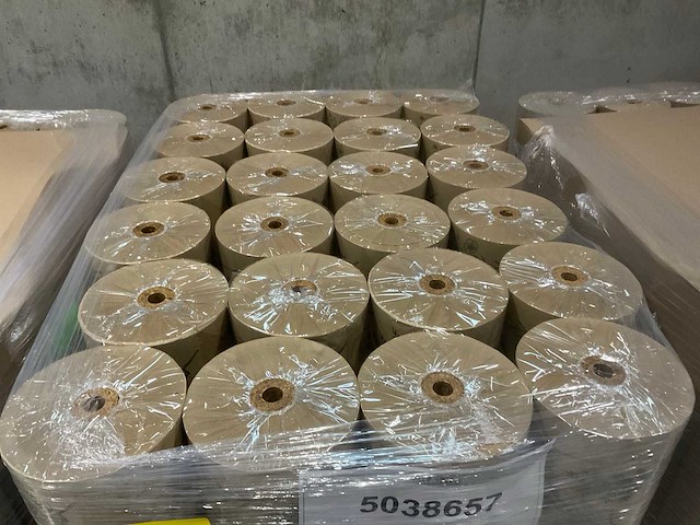 Partij bloemenpapier op rol - afbeelding 4 van  6