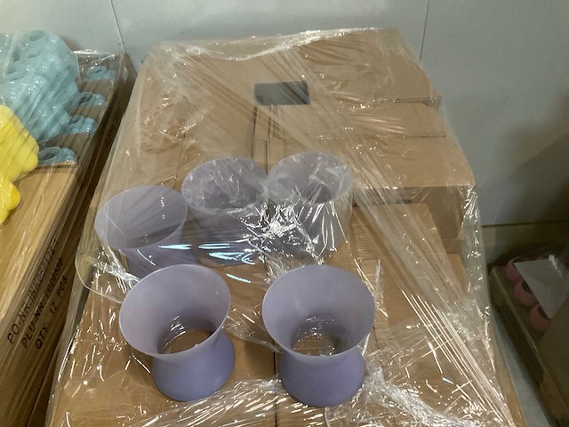 Partij bloemenvazen - afbeelding 5 van  8