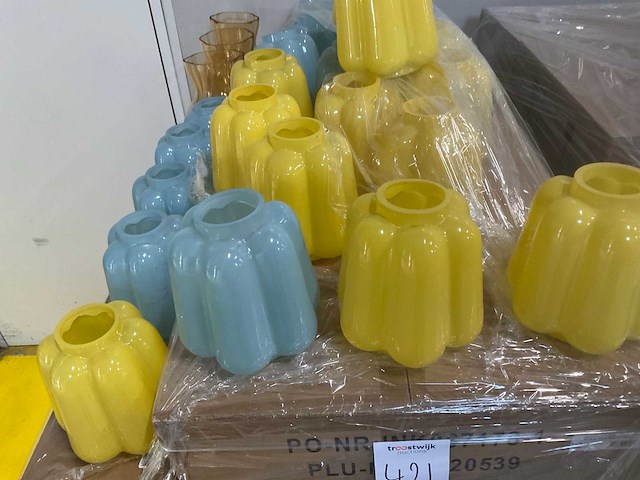 Partij bloemenvazen - afbeelding 6 van  8