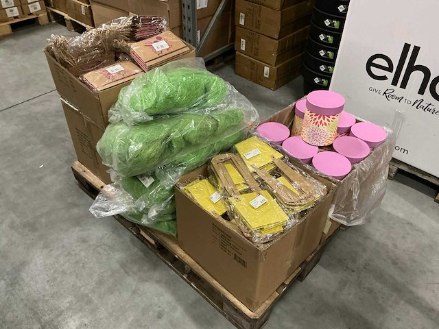 Partij bloemisterij verpakkings artikelen (705x) - afbeelding 1 van  7