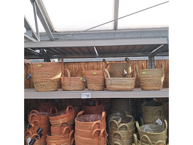 Partij bloemmanden o.a. hana design - afbeelding 6 van  11