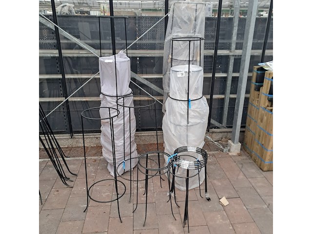 Partij bloempotstaanders - afbeelding 13 van  14