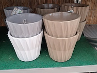 Partij bloempotten en beelden o.a. ts collection, endersen - afbeelding 5 van  21