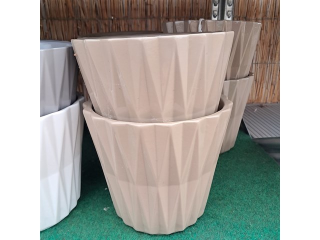 Partij bloempotten en beelden o.a. ts collection, endersen - afbeelding 8 van  21