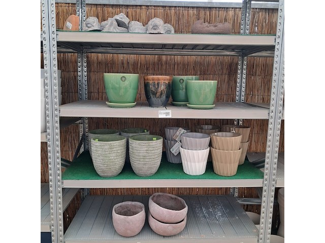 Partij bloempotten en beelden o.a. ts collection, endersen - afbeelding 1 van  21