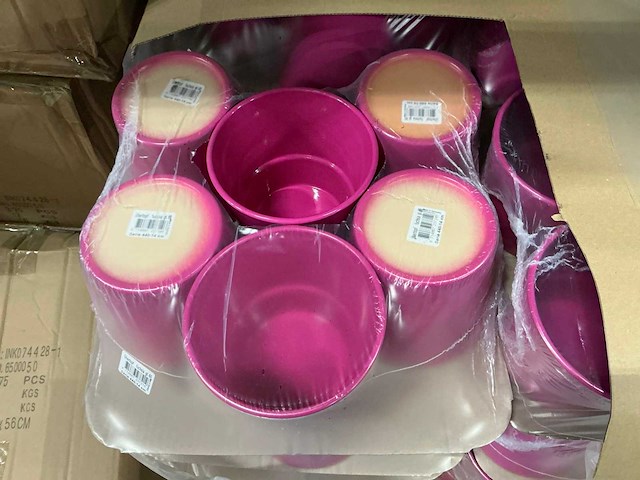 Partij bloempotten fuschiakleur ø14cm/h12,8cm (288x) - afbeelding 5 van  5