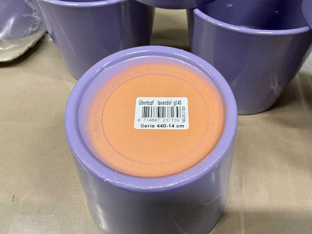Partij bloempotten lavendelkleur ø14cm/h12,8cm (300x) - afbeelding 3 van  4