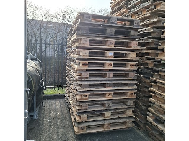 Partij blokpallets - afbeelding 1 van  5