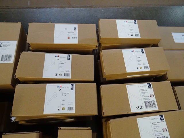 Partij blue label sanitair toebehoren onderdelen, circa 248 verpakkingen - afbeelding 2 van  14